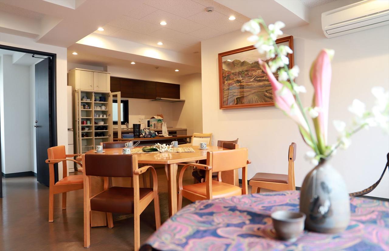 Hostel Taichi House Осака Экстерьер фото